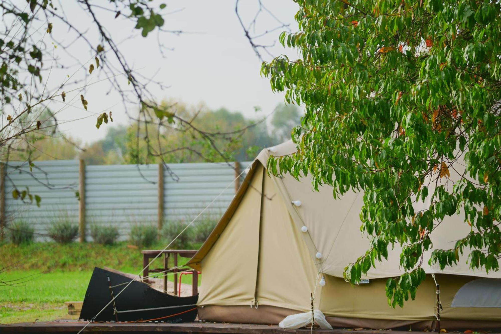 Belltent Savica Zagreb Buitenkant foto